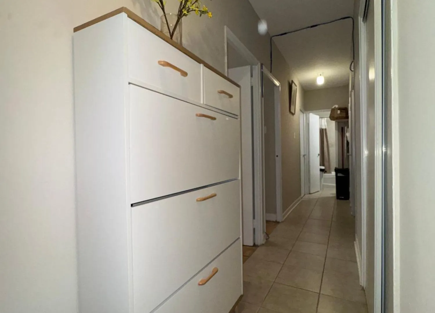 Homestay Private Double Room In Downtown Toronto, 15 Mins To Cn Tower, Steps To Subway Canada