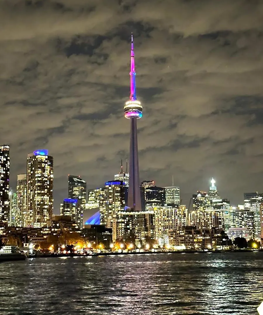 Private Double Room In Downtown Toronto, 15 Mins To Cn Tower, Steps To Subway 0*, Toronto